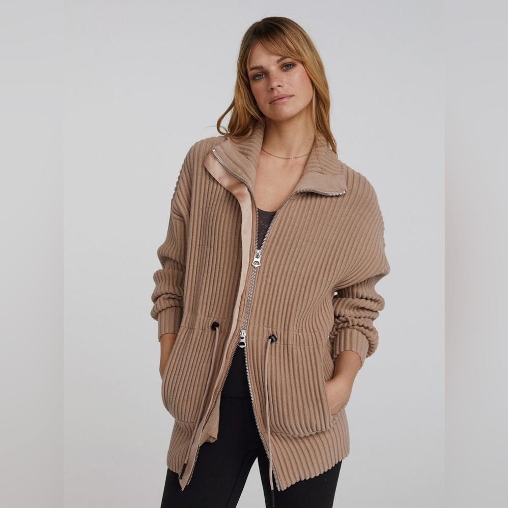 Varley Greenfield Jacket - Light Taupe - Excellent Used - Small